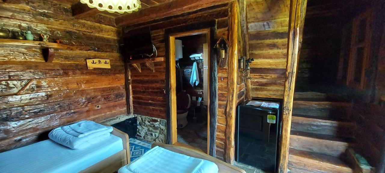 Satul Traditional Рунку Экстерьер фото