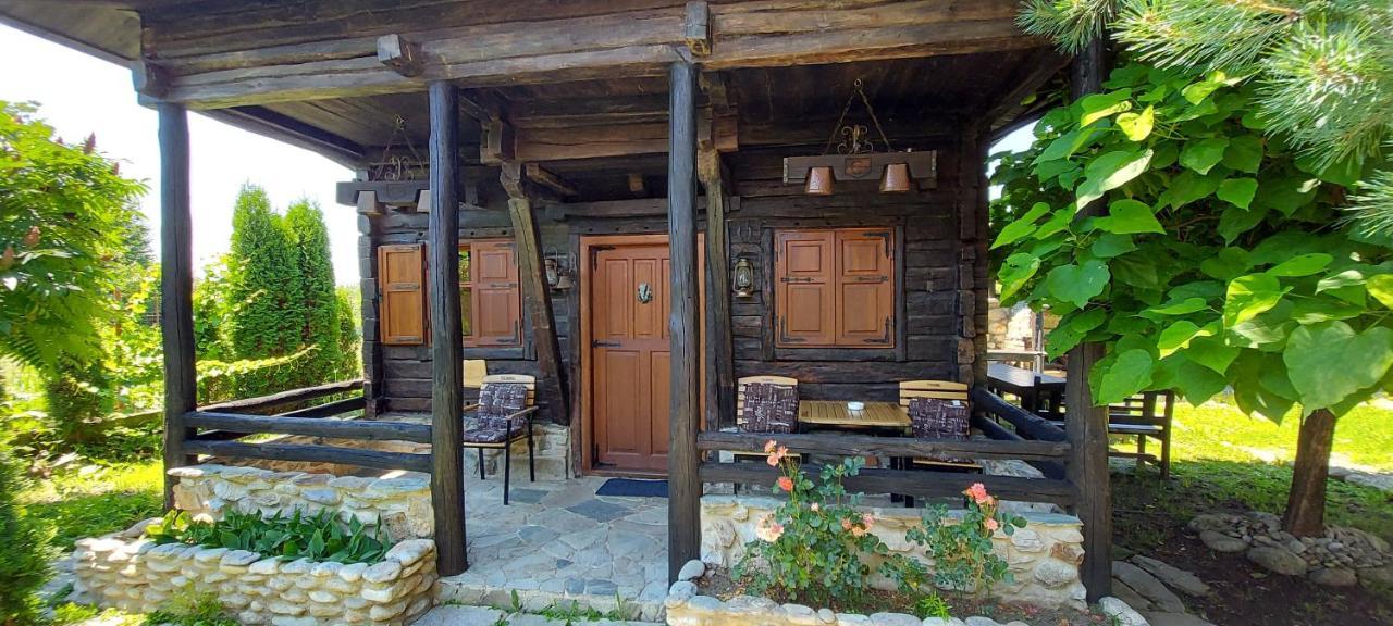 Satul Traditional Рунку Экстерьер фото