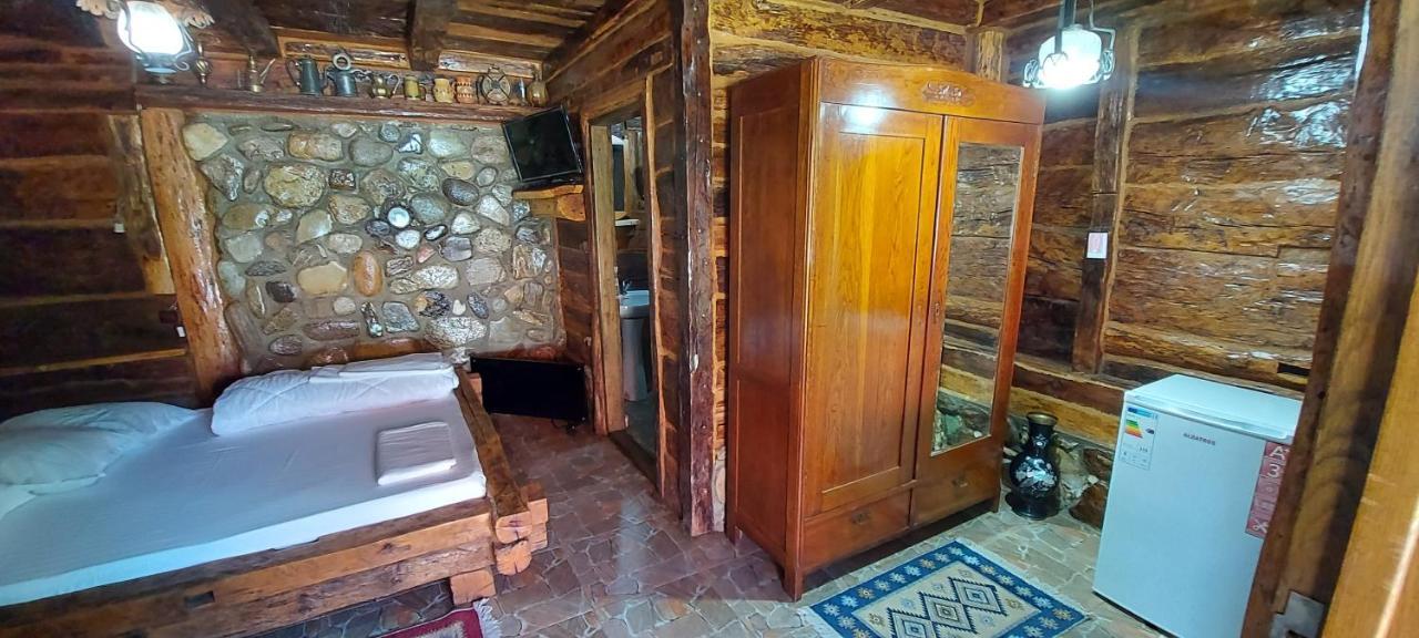 Satul Traditional Рунку Экстерьер фото
